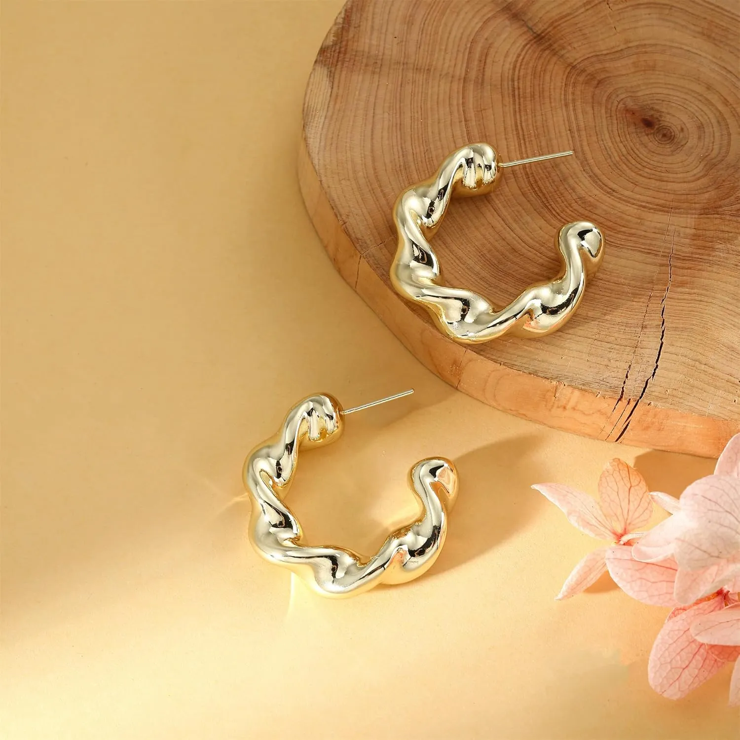 14K Gold-Plated Chunky Gold Earrings for Women Twisted Heart Star Hoop Earrings for Women Trendy Jewelry