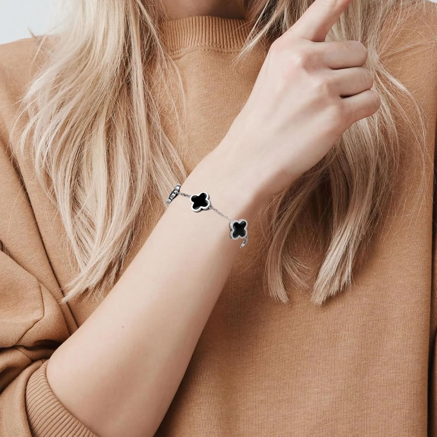 Clover Bracelets for Women 18k Gold Plated 4 Leaf Clover Bracelet Gold Silver Black White Red Cute Lucky Bracelets Jewelry Gifts Trendy for Women