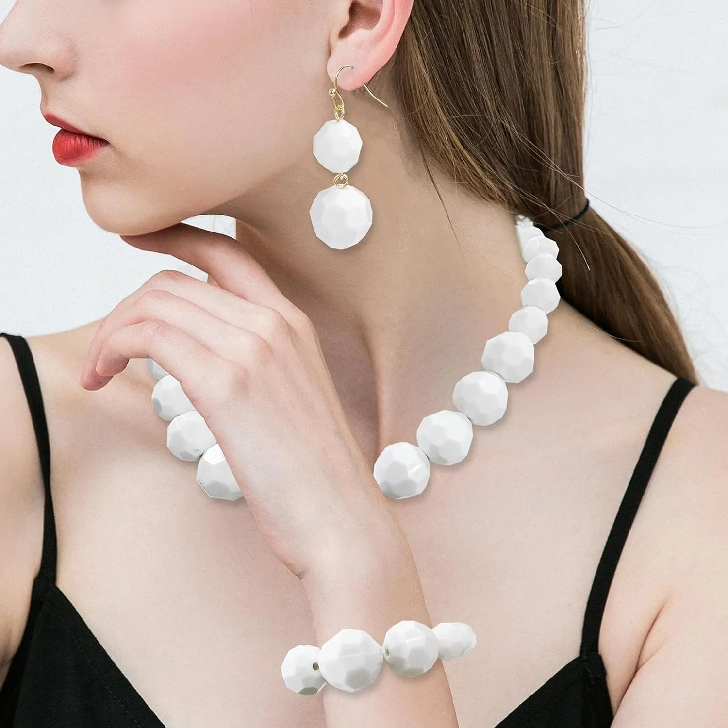 Coiris Chunky Acrylic Beads Strand Necklaces Set Statement Geometric Beads Necklace Bracelet Earrings Acrylic African Beaded Necklace for Accessory Jewelry