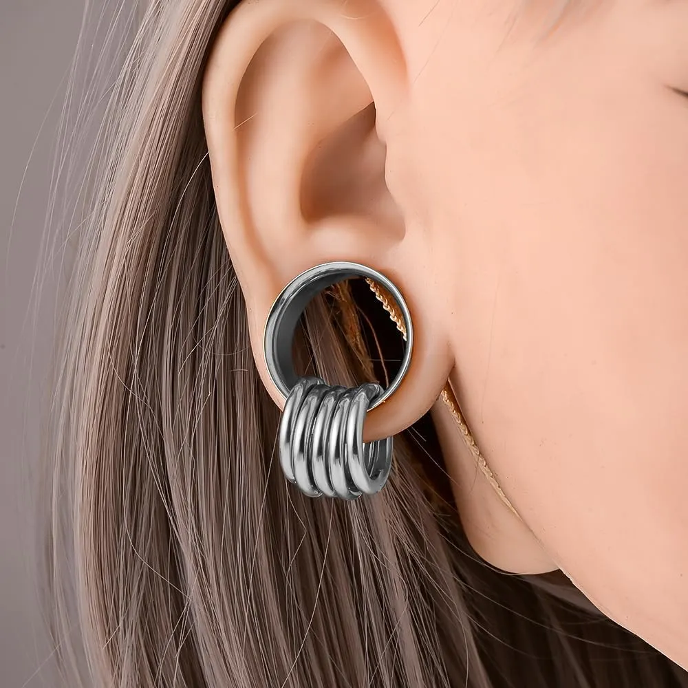 DOEARKO 2PCS Ear Gauges Cool Bat Saddle Ear Plugs Tunnels 316 Stainless Steel Hypoallergenic Earrings Gauges for Ears Expander Body Piercing Jewelry