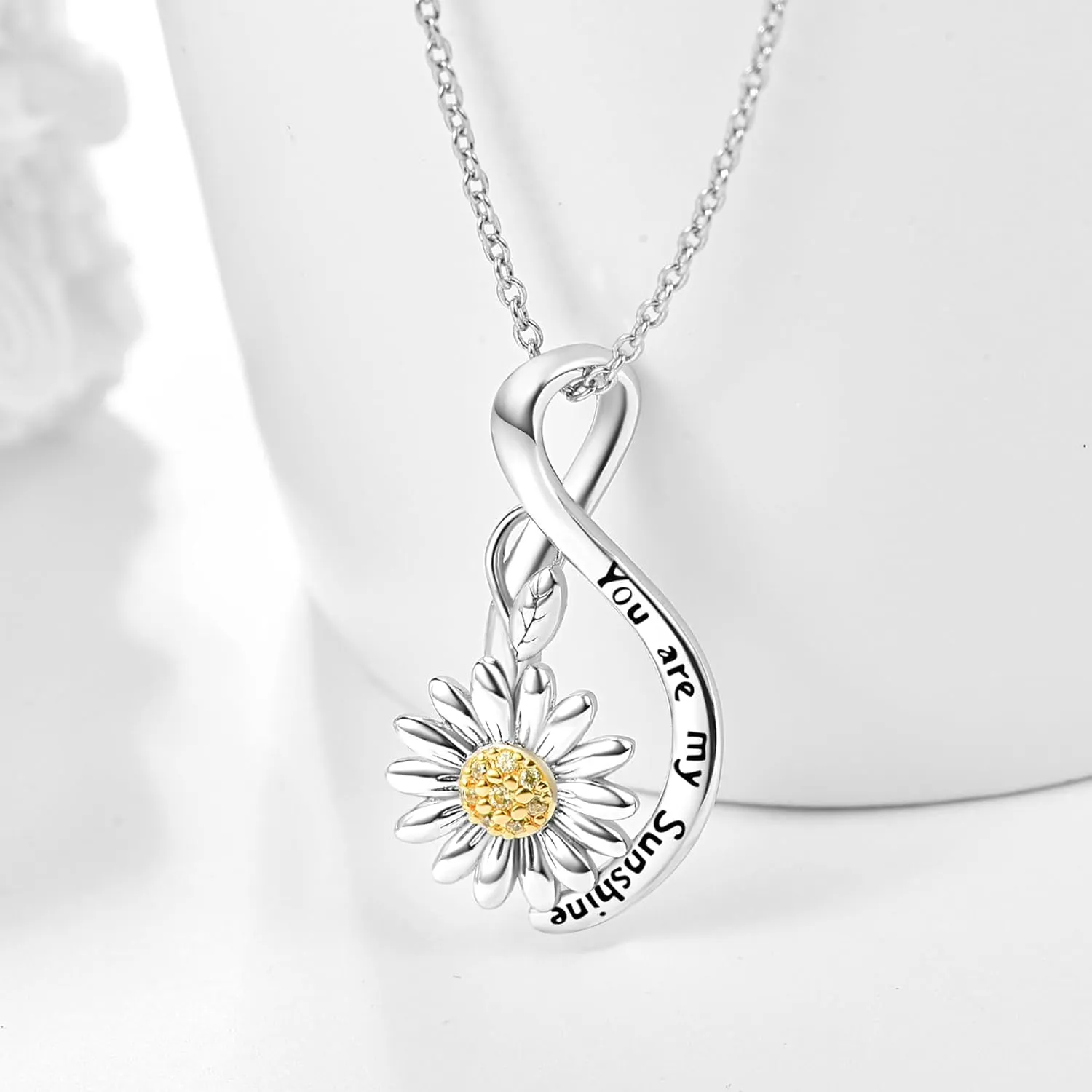 Dreamboat Sunflower Daisy Necklace for Women 925 Sterling Silver You Are My Sunshine Pendant Necklaces Fashion Flower Jewelry Wedding Birthday Valentine's Day Gifts for Her