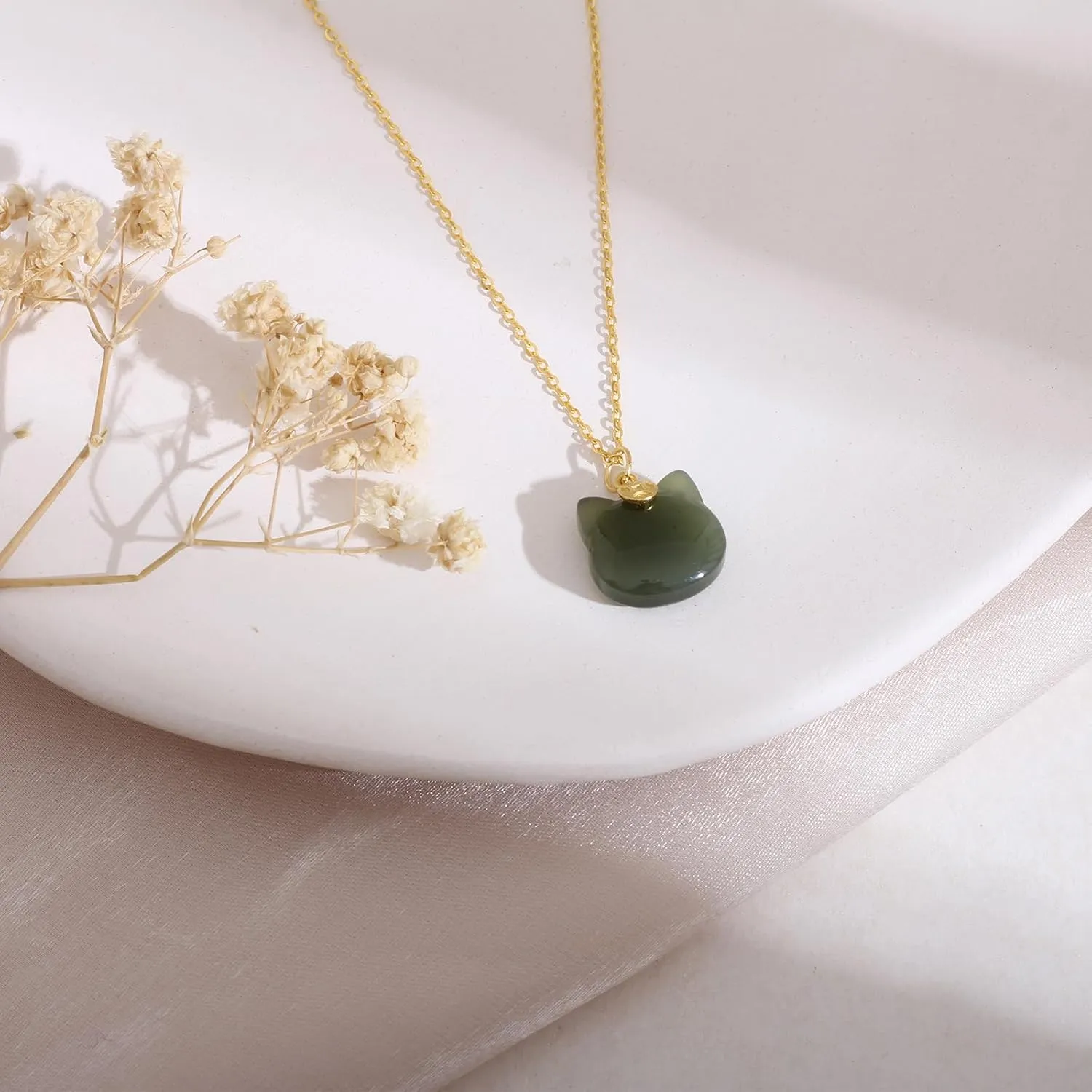 Green Natural Hetian Jade Necklace, Cat Shape Jade Pendant for Women, Atmosphere Jade Necklace Jewelry Gifts for Girls Women (925 Sterling Silver with Gold Plated)