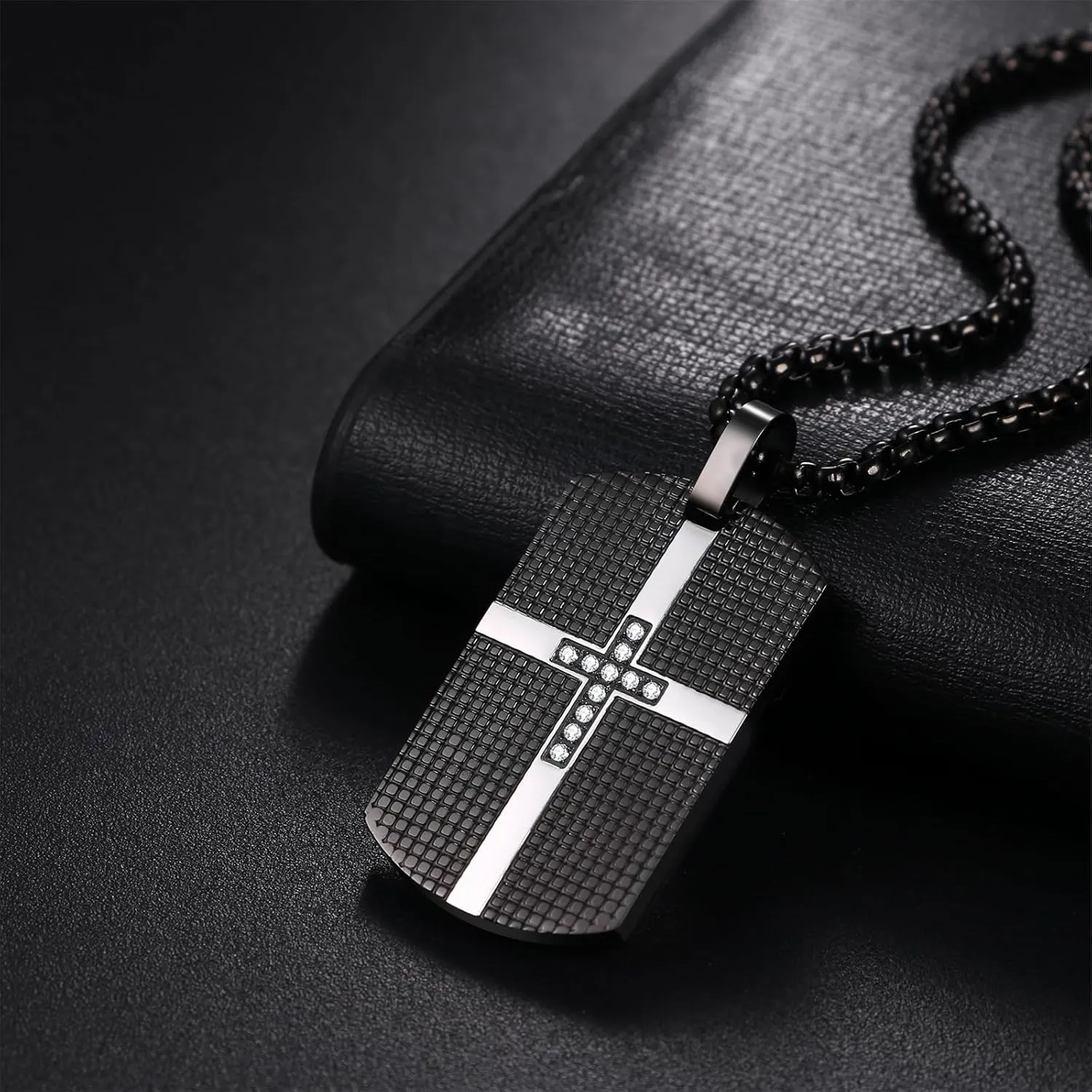 OIDEA Dog Tag Cross Necklace for Men: Military Dog Tag Chain Cross Inlaid with Zircon Stainless Steel Men's Necklaces Religious Jewelry Gift