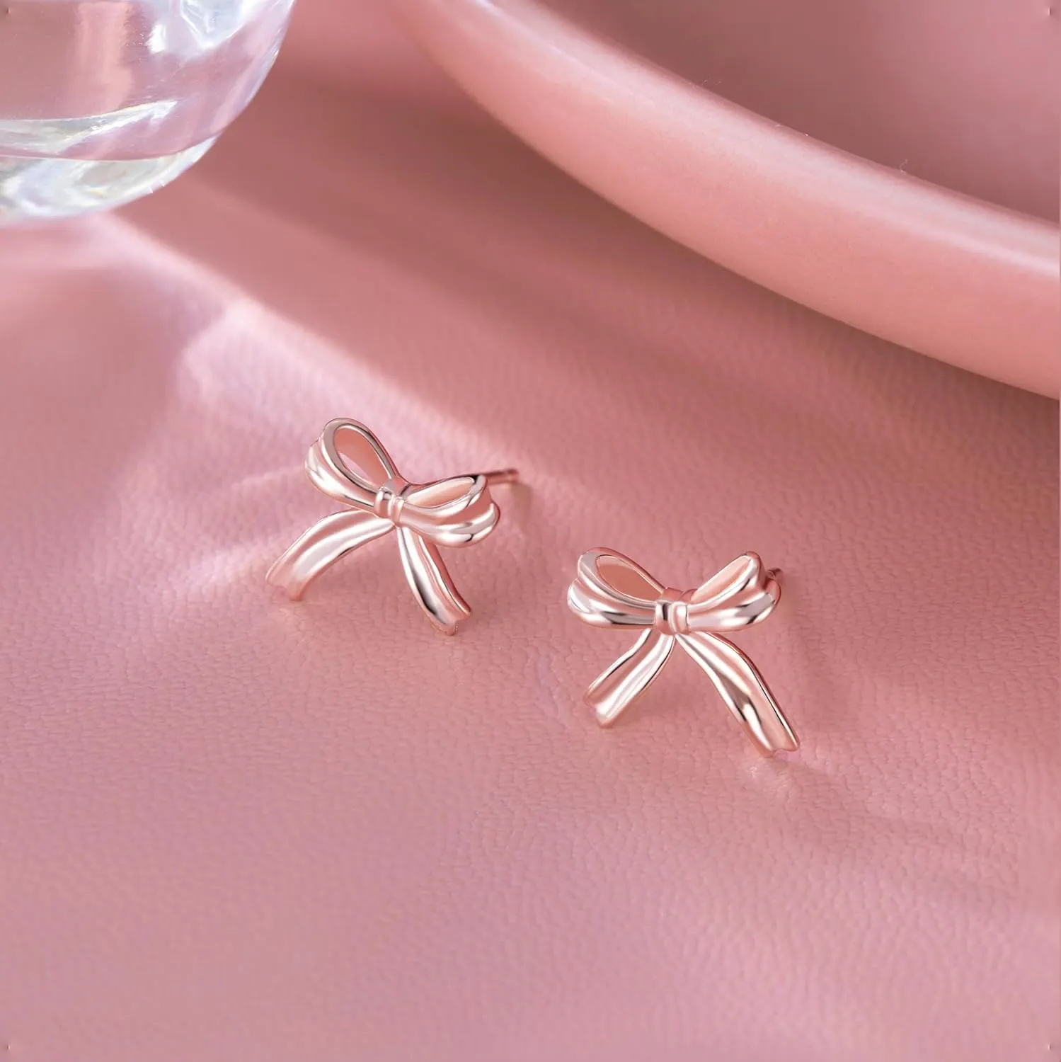 Reffeer Solid 925 Sterling Silver Bow Stud Earrings for Women Teens Small Ribbon Stud Earrings Bowknot
