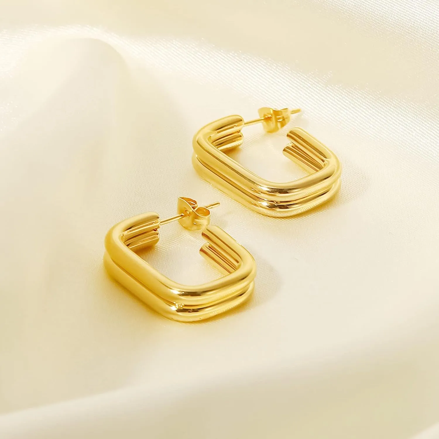 Small Dainty Gold Hoop Earrings for Women 18K Gold Plated Hoops Hypoallergenic Hoop Earrings