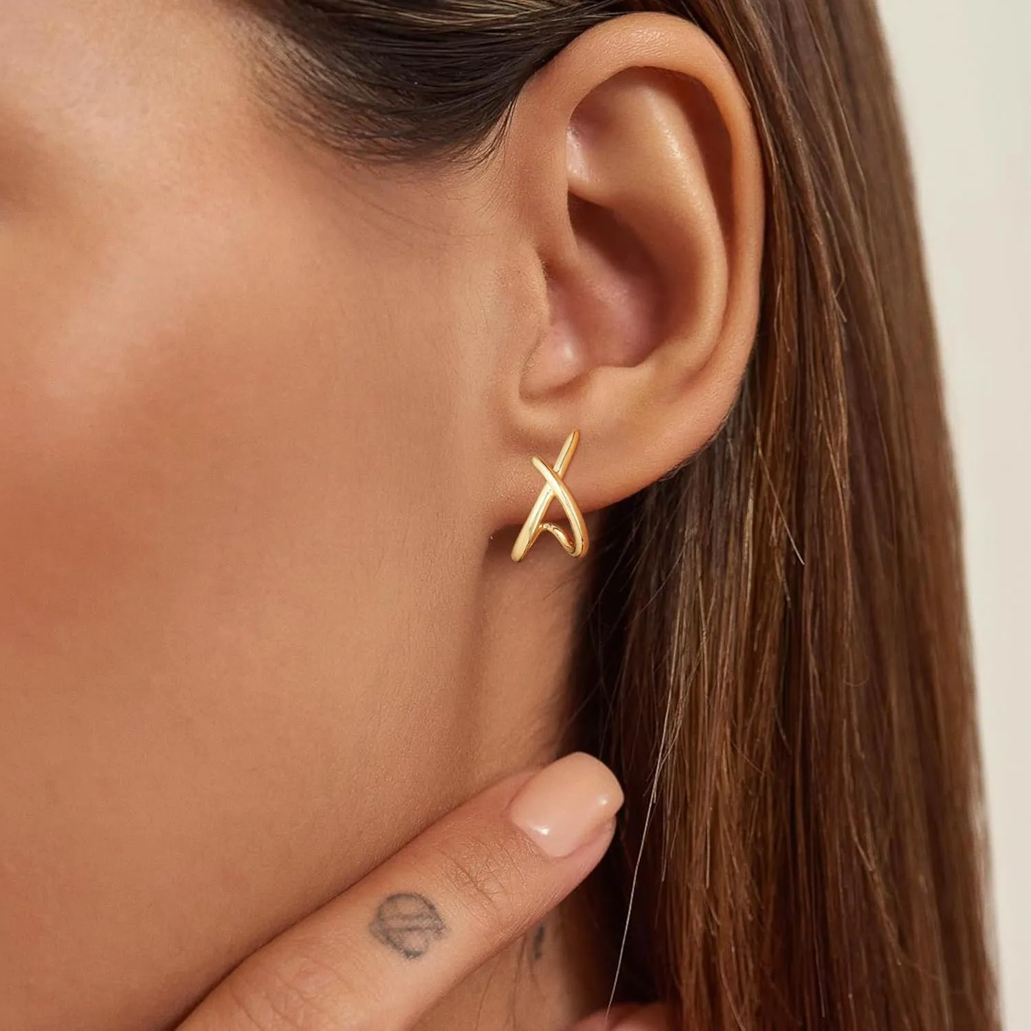 Small Gold Huggie Hoops Earrings Set for Women, Trendy 14k Gold Plated Stack Hoop Earrings Sets Hypoallergenic Open Hoops Earrings for Women Jewelry Twisted Zircon Gifts for Women