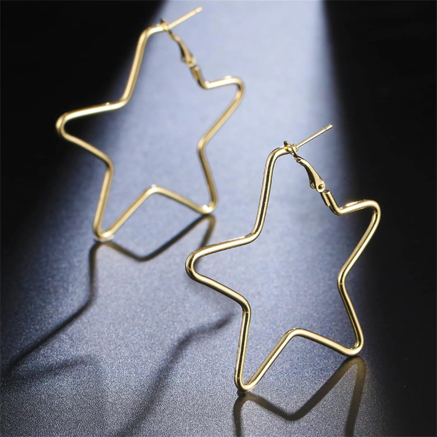 Stainless Steel Heart Hoop Earrings for Women Hypoallergenic Gold Silver Black Plated Large Simple Hollow Love Shape Metal Wire Huggie Hoop Earrings for Her Wife Mom Daughter Sister Friend Jewelry Gifts