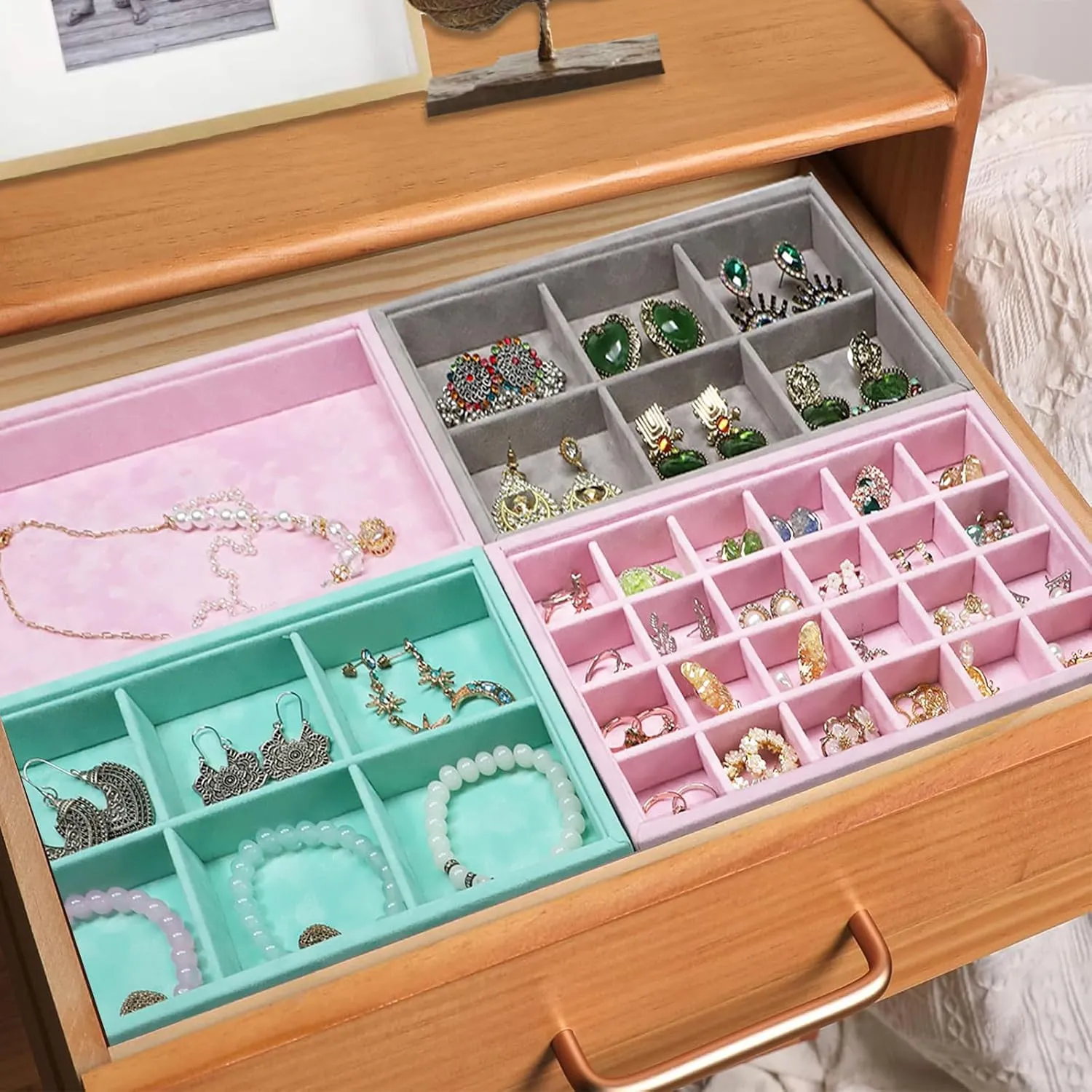Stratalife Set of 3 Earring Holder Organizer Drawer Jewelry Organizer Tray Jewelry Tray Bracelet Organizer Jewelry Trays for Drawers Removable Dividers Jewelry Holder Drawer Inserts Pink