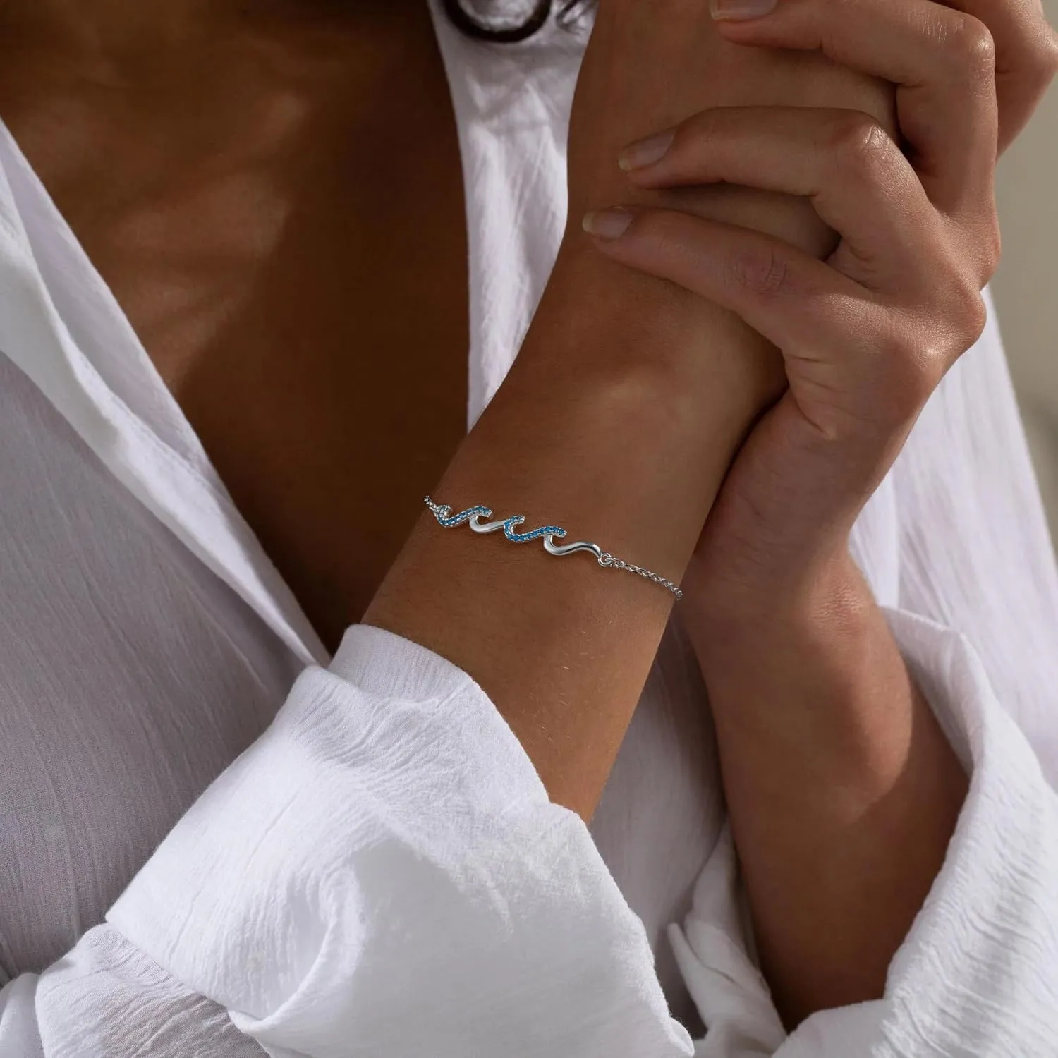 Wave Bracelet - Birthday Gifts for Women, Gifts for Women Bestie Sister Mom Daughter Wife Girlfriend Grandma Aunt, 14K Gold/White Gold Plated Wave Bracelet Beach Jewelry Meaningful Friendship Gift