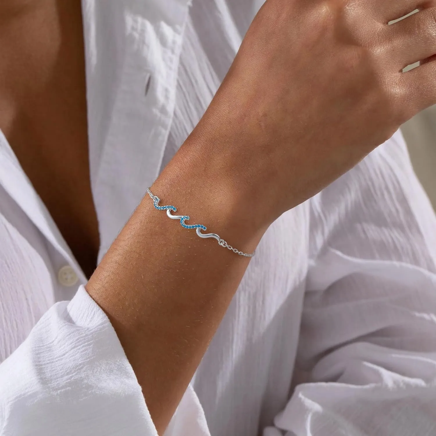 Wave Bracelet - Birthday Gifts for Women, Gifts for Women Bestie Sister Mom Daughter Wife Girlfriend Grandma Aunt, 14K Gold/White Gold Plated Wave Bracelet Beach Jewelry Meaningful Friendship Gift